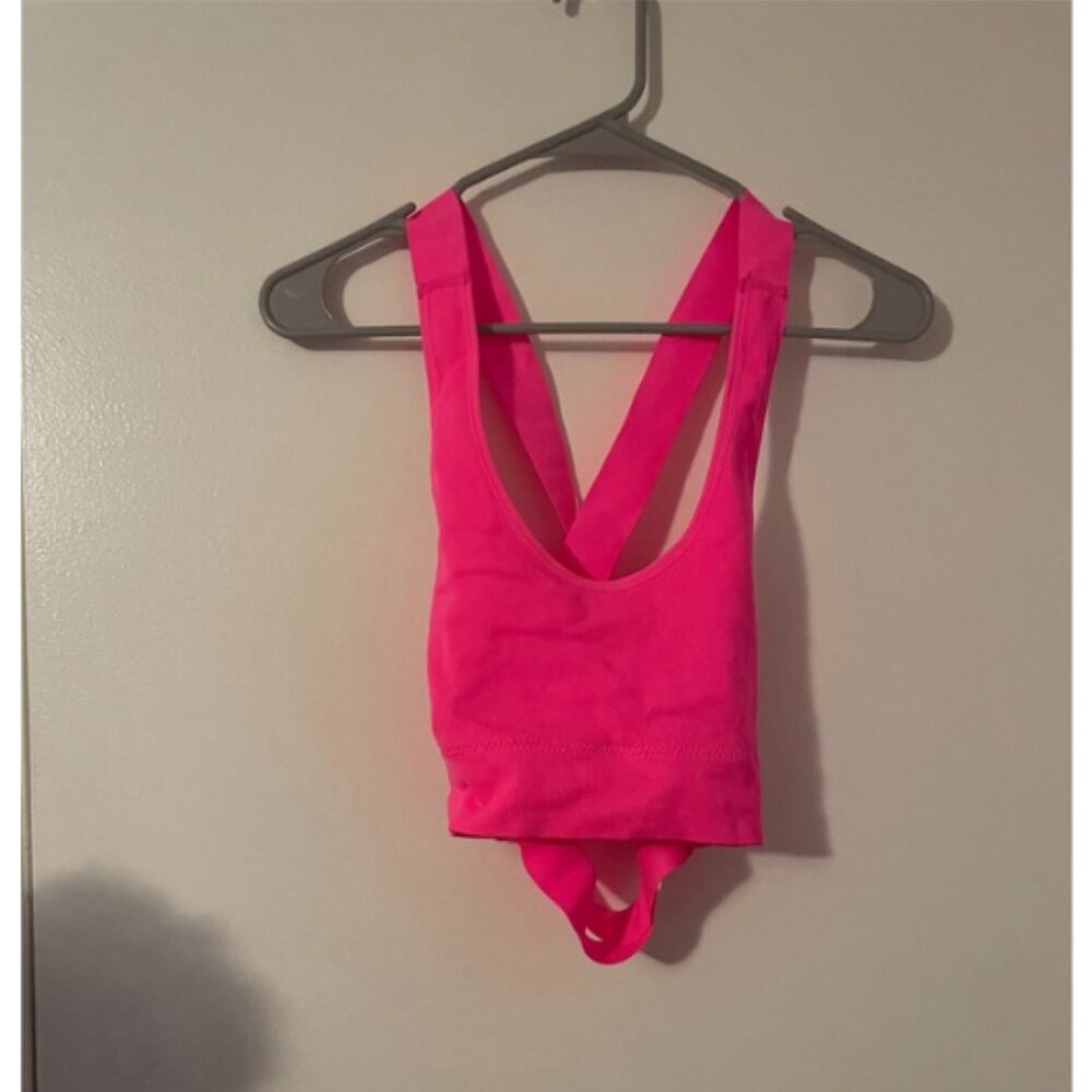 Criss-cross Athletic Top